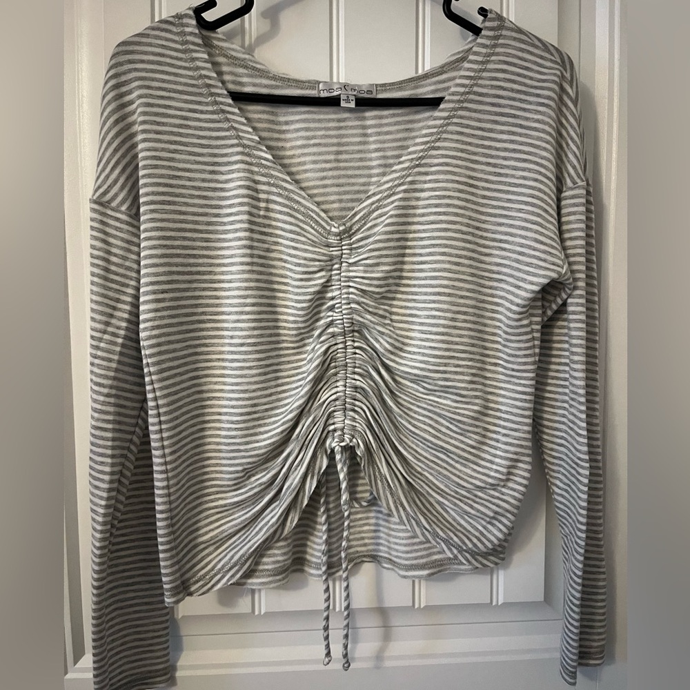 Striped Crop Top - Picture 2 of 3